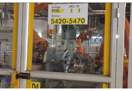 民族工業展翅高飛：奧迪汽車產線上使用鴻栢科技機器人螺柱焊